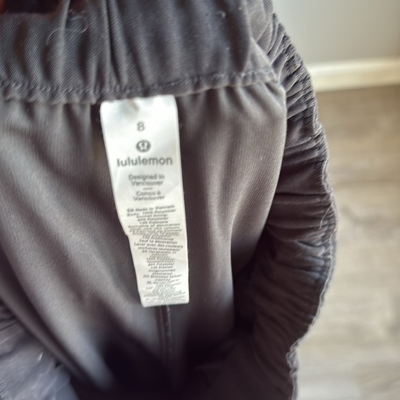 Lululemon Noir Pant *Woven Black 8 - Picture 10 of 14